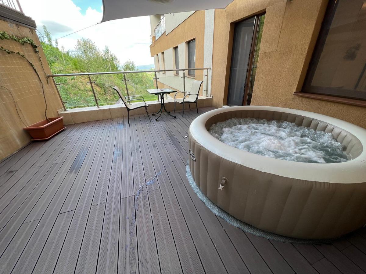 Coroni Studio With Jacuzzi Braşov Esterno foto